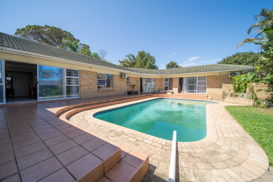 4 Bedroom Property for Sale in Beacon Bay Eastern Cape